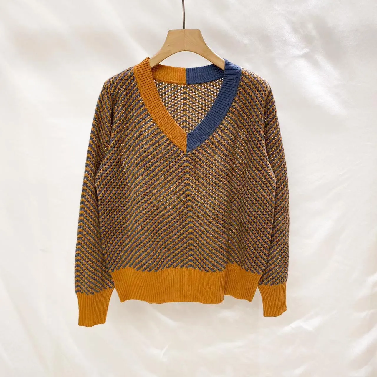Amozae discover style ideas Knitted Women's Slim Fit Versatile Korean Style Fashion Hollow Design Pullover Autumn Thread Texture Slimming