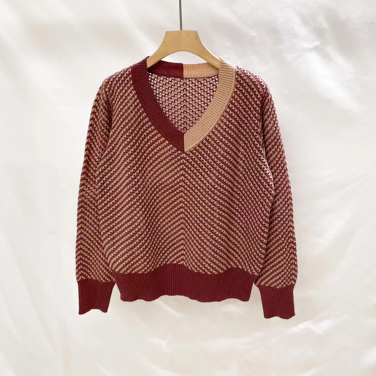 Amozae discover style ideas Knitted Women's Slim Fit Versatile Korean Style Fashion Hollow Design Pullover Autumn Thread Texture Slimming