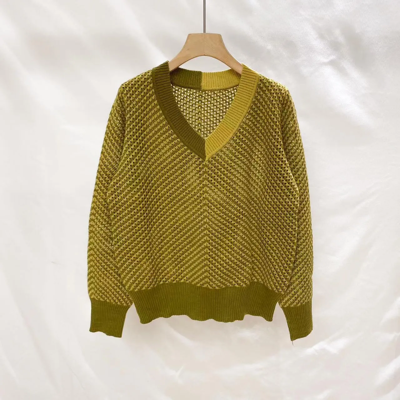 Amozae discover style ideas Knitted Women's Slim Fit Versatile Korean Style Fashion Hollow Design Pullover Autumn Thread Texture Slimming