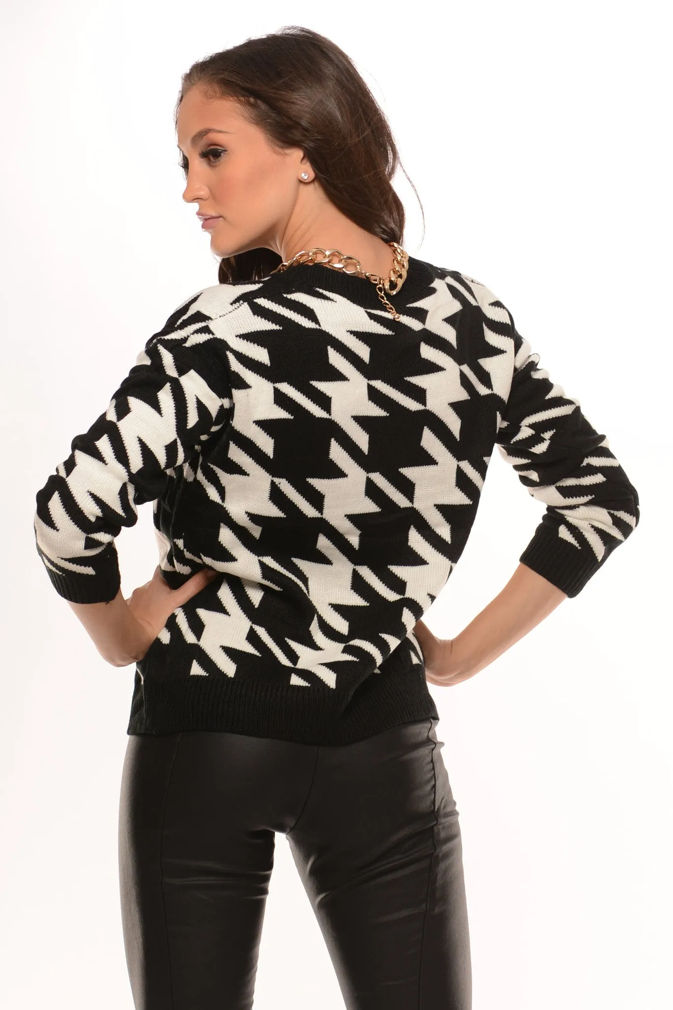 Black & Ivory Houndstooth Print Sweater