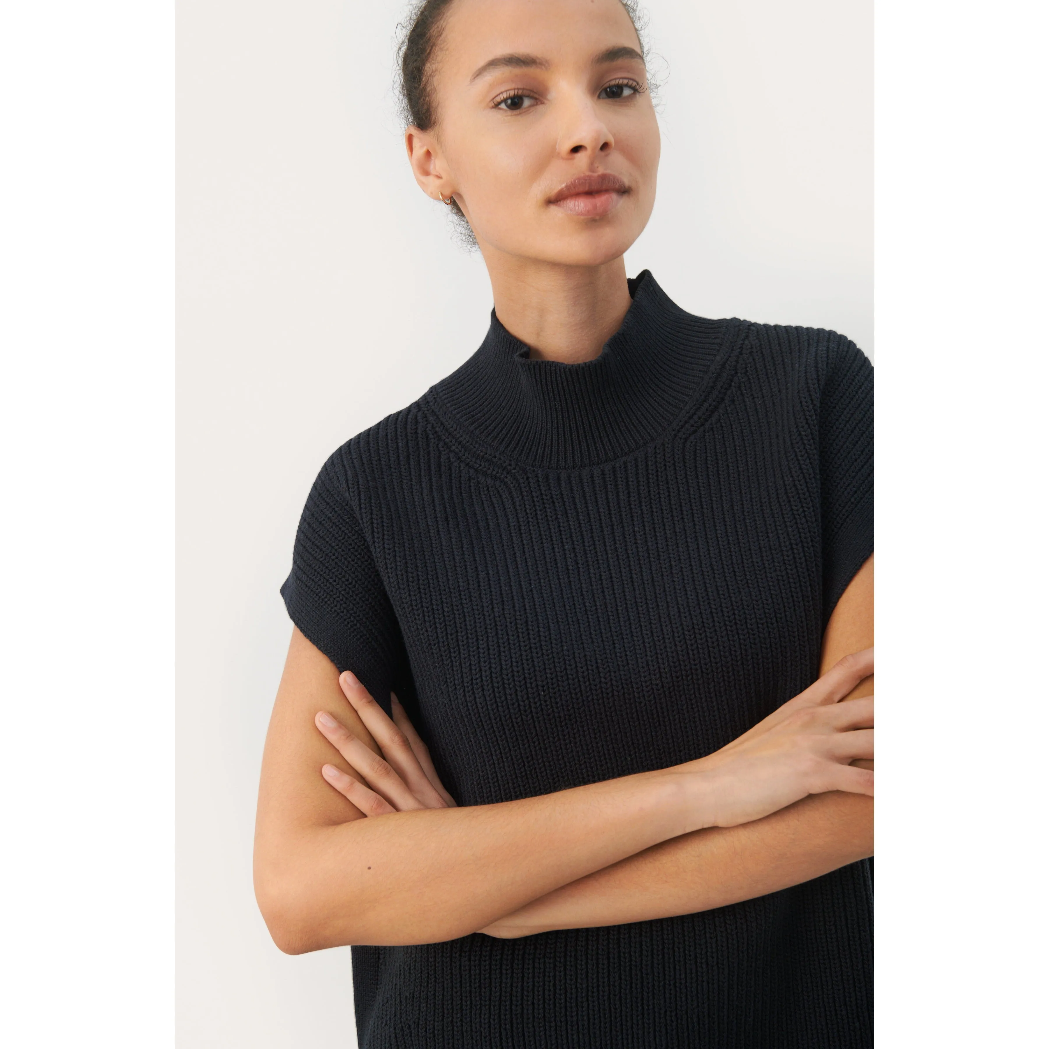 EISLEY SWEATER VEST