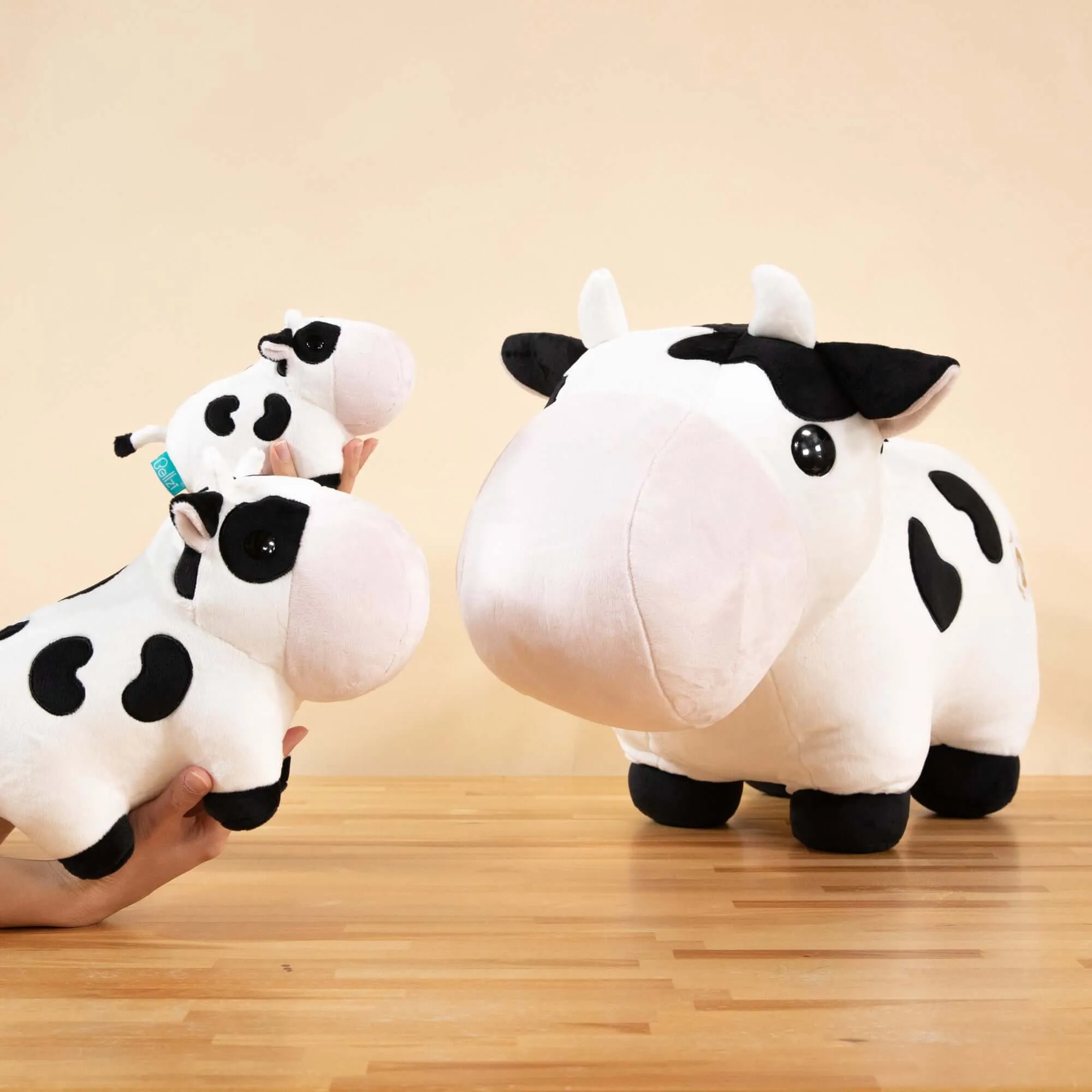 Giant Mooi the Cow