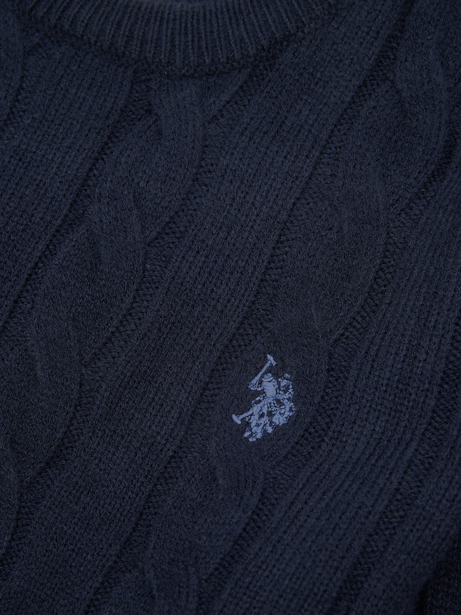 Mens Cable Knit Crew Neck in Dark Sapphire Navy / Moonlight Blue DHM