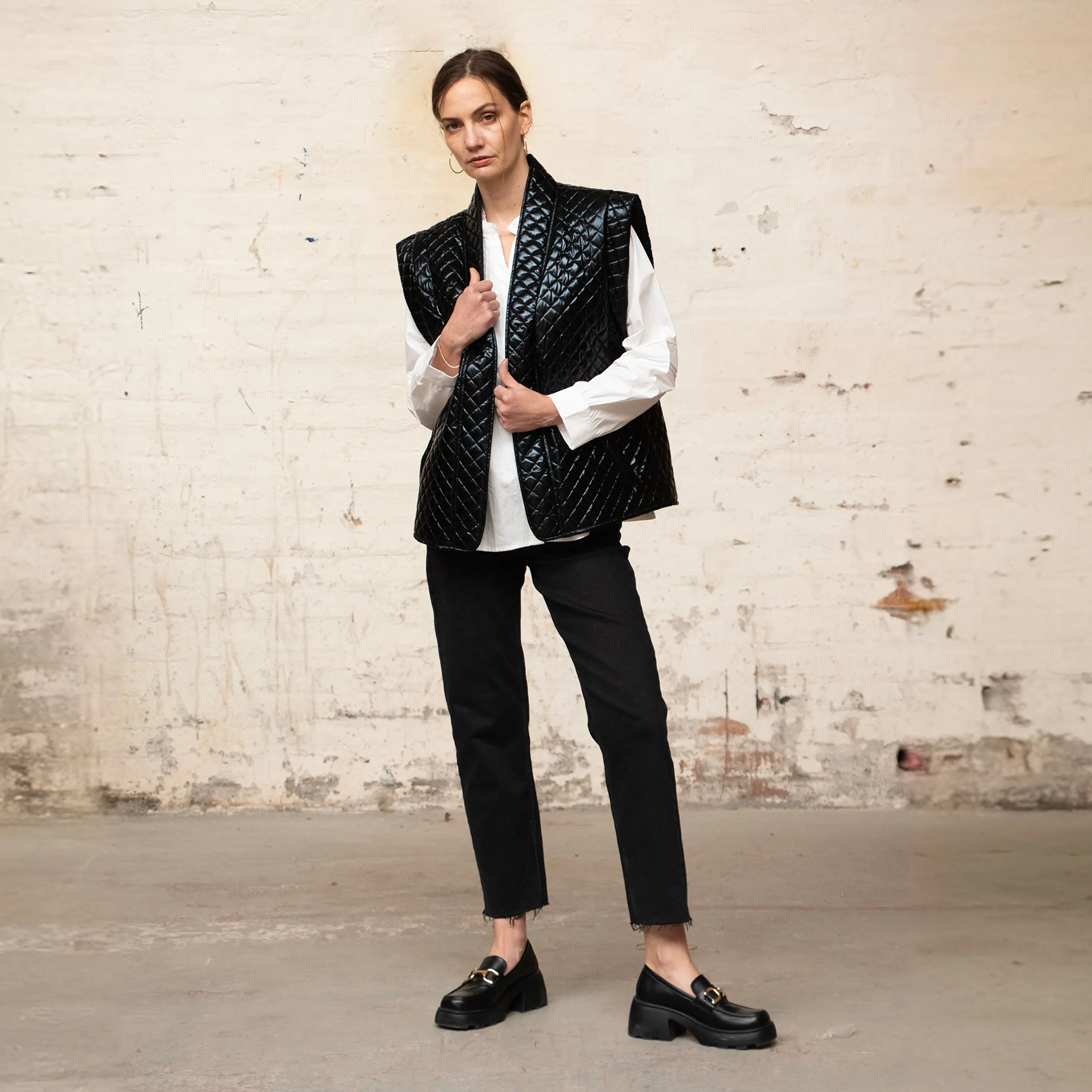 Raven Gilet - Black, Quilted