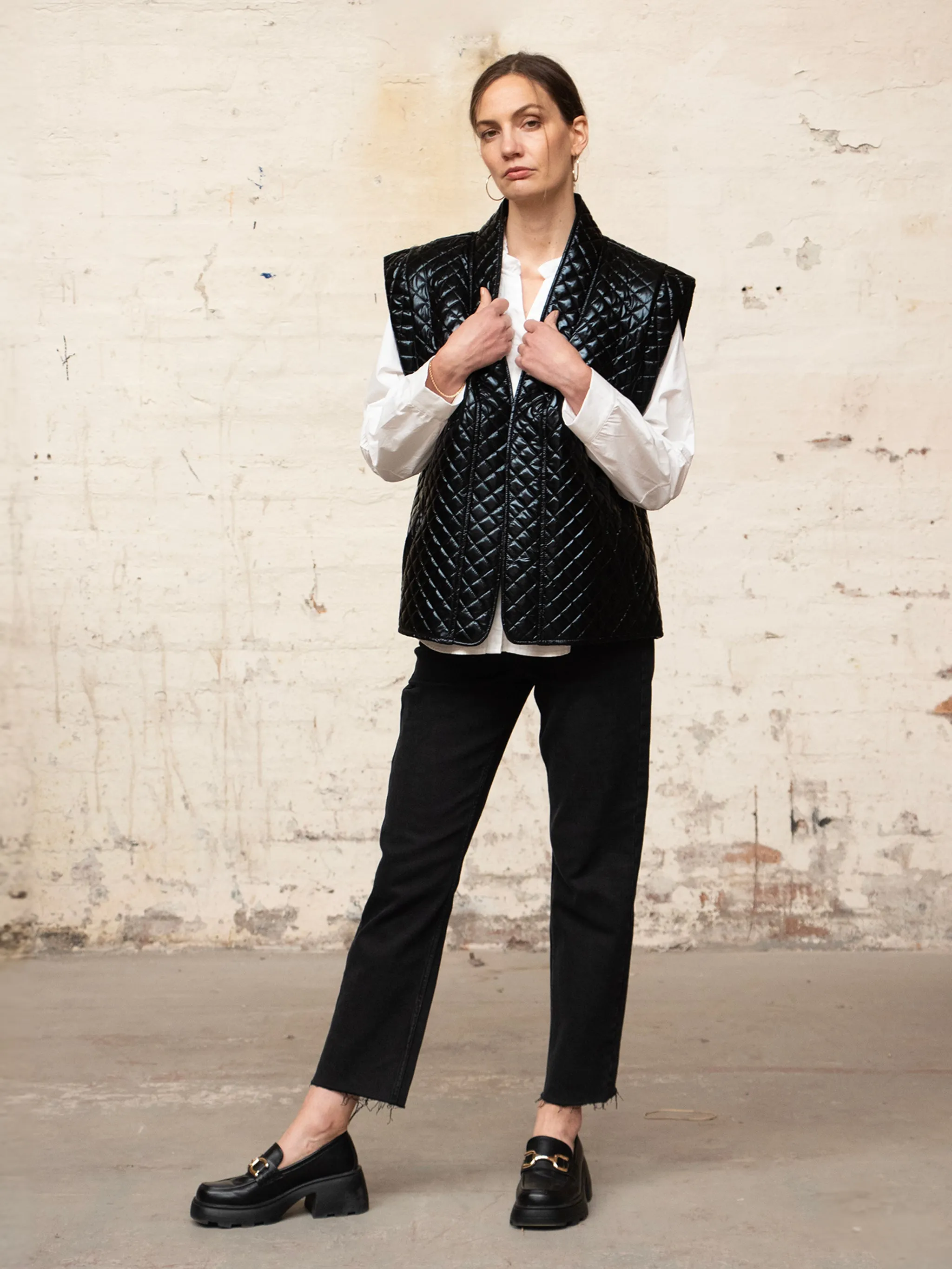 Raven Gilet - Black, Quilted