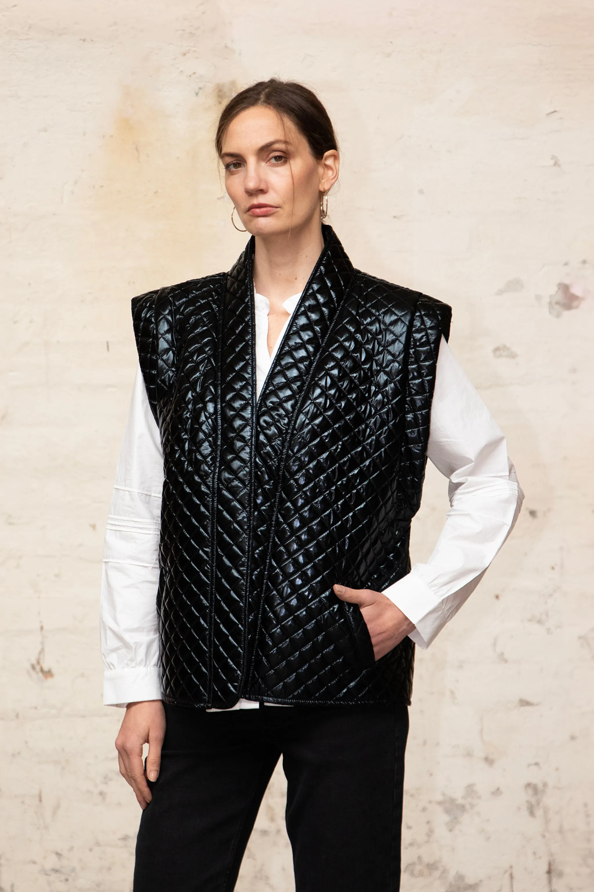 Raven Gilet - Black, Quilted