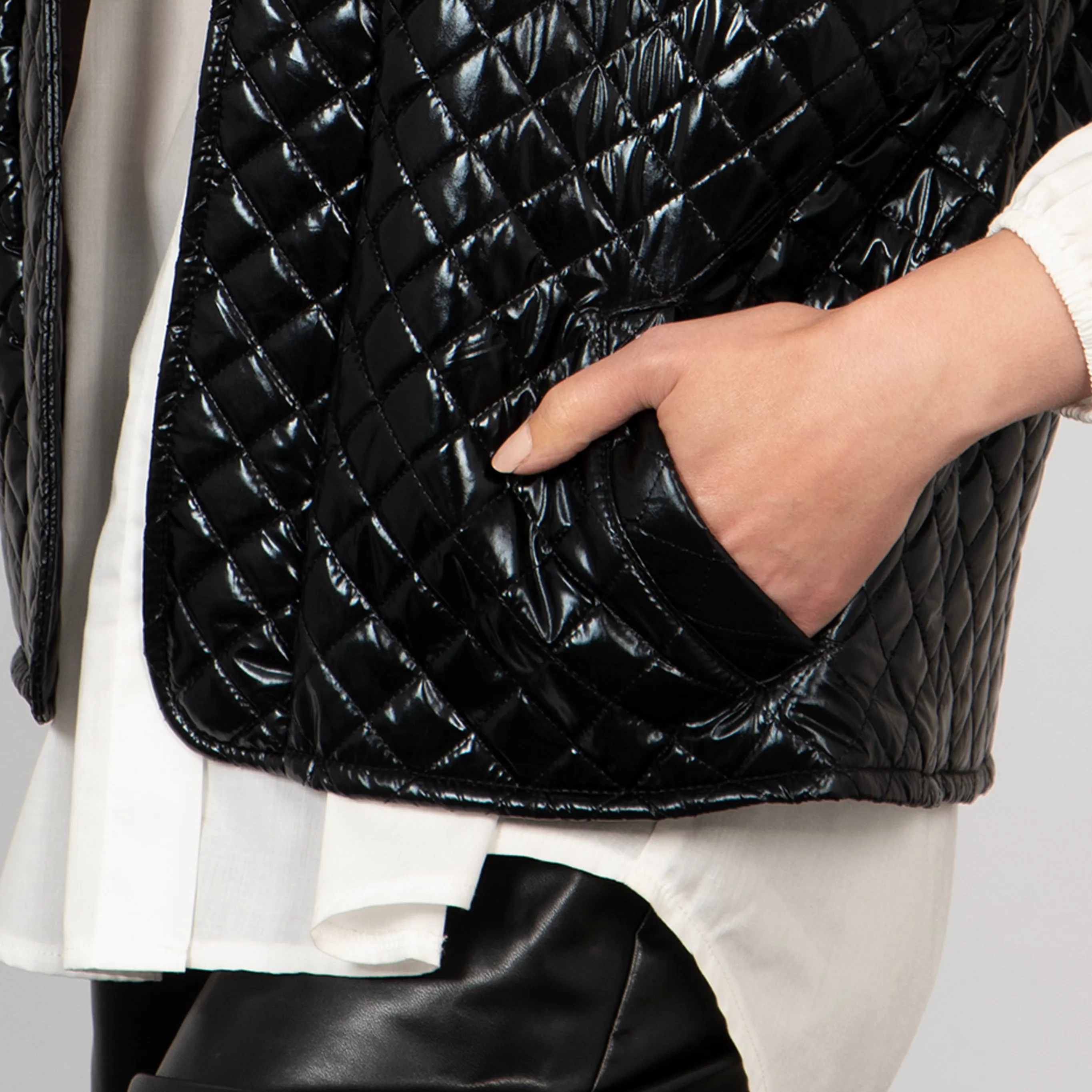 Raven Gilet - Black, Quilted